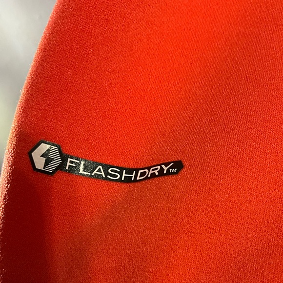 (SOLD) THE NORTH FACE FLASHDRY WOMENS ZIPUP JACKET PRELOVED LIKE NEW - Picture 4 of 5